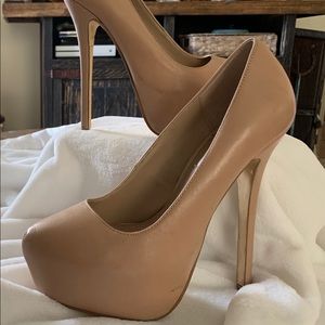 Steve Madden Delerius pumps